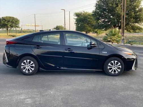 2022 Toyota Prius Prime XLE