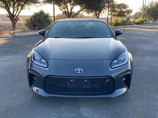 2023 Toyota GR86 Premium