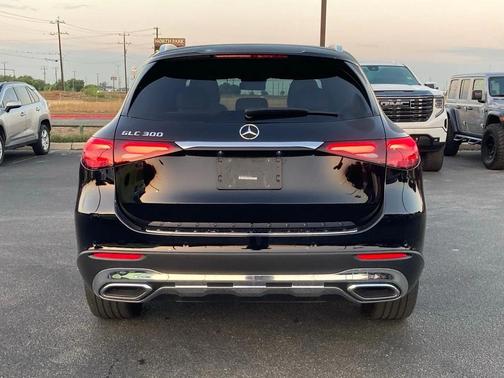 2024 Mercedes-Benz GLC 300 Base