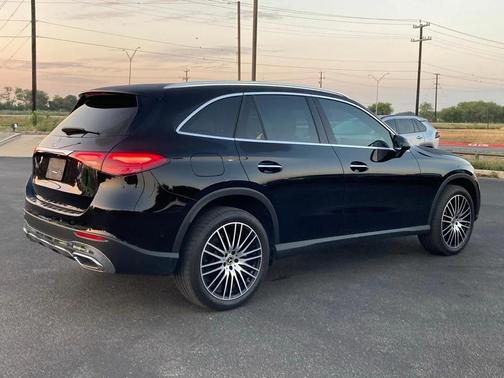 2024 Mercedes-Benz GLC 300 Base