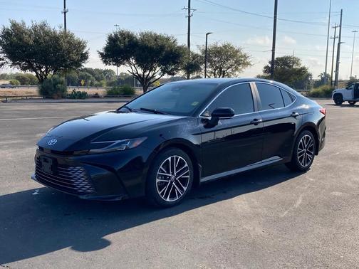 2025 Toyota Camry XLE