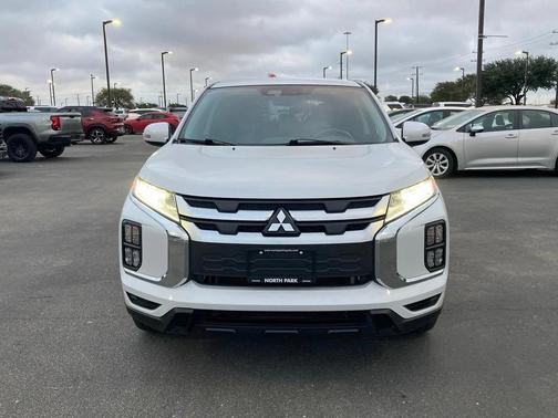 2024 Mitsubishi Outlander Sport SE