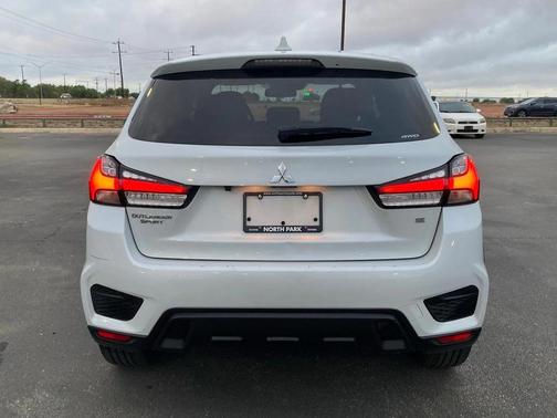 2024 Mitsubishi Outlander Sport SE