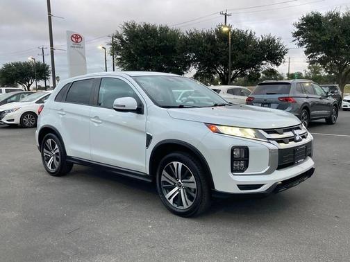 2024 Mitsubishi Outlander Sport SE