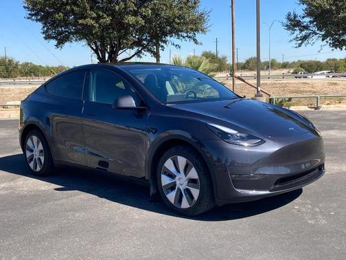 2024 Tesla Model Y Long Range Dual Motor All-Wheel Drive