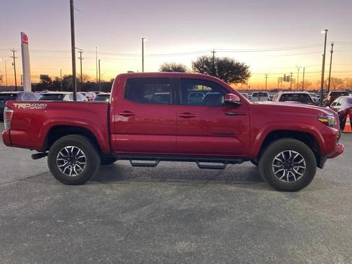 2021 Toyota Tacoma TRD Sport