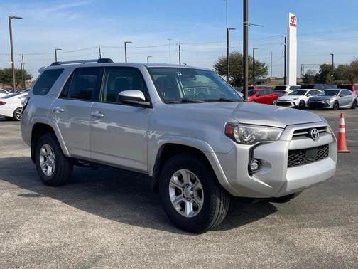 2024 Toyota 4Runner SR5