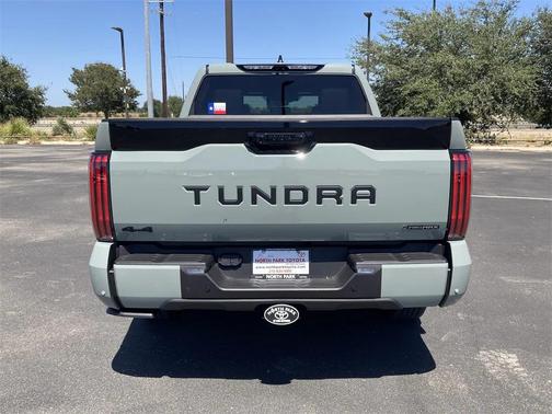 2026 Toyota Tundra Hybrid Platinum