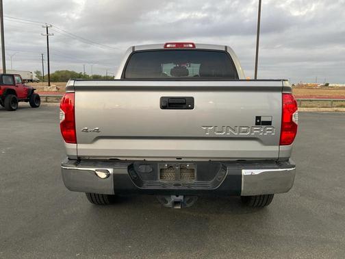 2017 Toyota Tundra SR5
