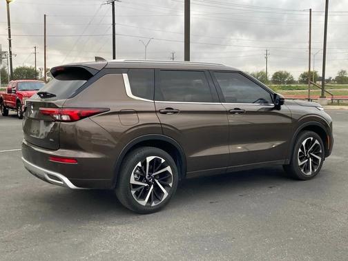 2024 Mitsubishi Outlander SEL