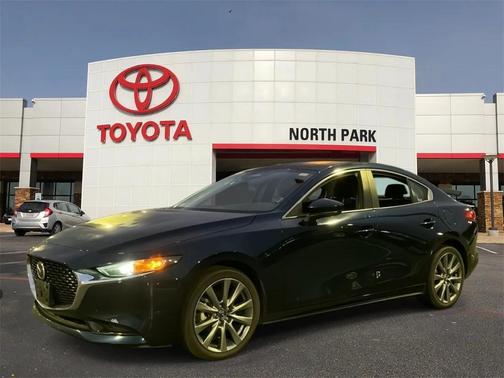 2025 Mazda Mazda3 FWD w/Preferred Package