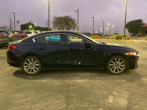 2025 Mazda Mazda3 FWD w/Preferred Package