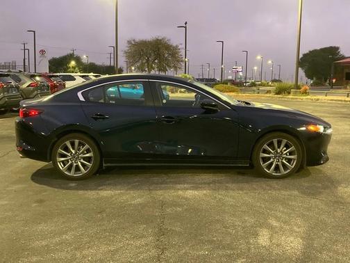 2025 Mazda Mazda3 FWD w/Preferred Package