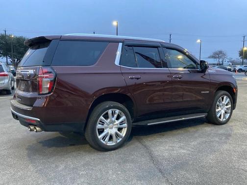 2023 Chevrolet Tahoe 4WD High Country