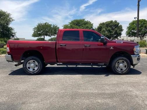 2024 RAM 2500 Tradesman Crew Cab 4x4 6'4' Box