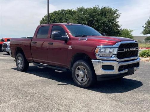 2024 RAM 2500 Tradesman Crew Cab 4x4 6'4' Box