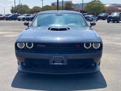2016 Dodge Challenger R/T Scat Pack