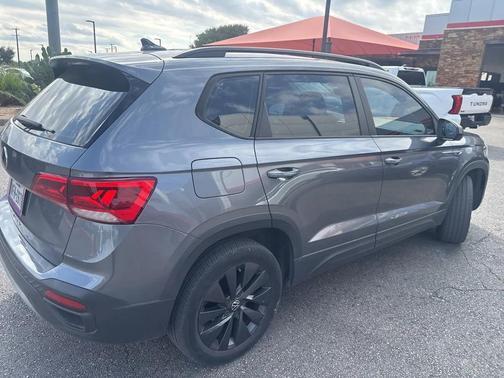 2022 Volkswagen Taos 1.5T S