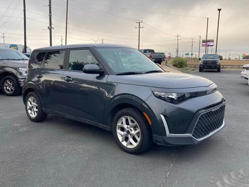 2024 Kia Soul LX