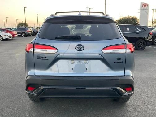 2024 Toyota Corolla Hybrid SE