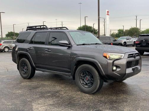 Magnetic Gray Metallic 2022 Toyota 4Runner SR5