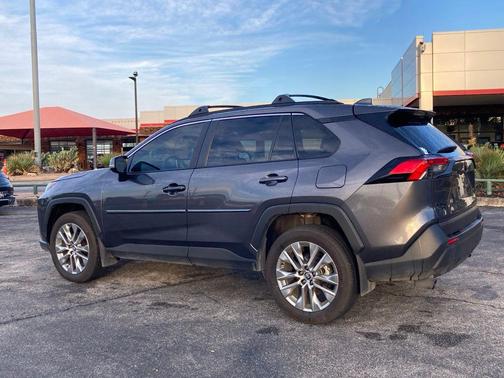 Magnetic Gray Metallic 2025 Toyota RAV4 XLE Premium