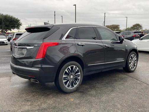 2017 Cadillac XT5 Premium Luxury