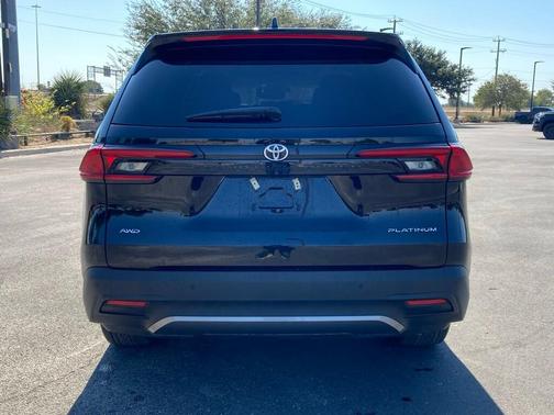 2025 Toyota Grand Highlander Platinum