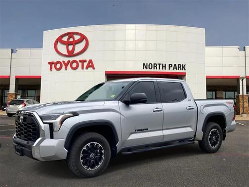 2022 Toyota Tundra SR5
