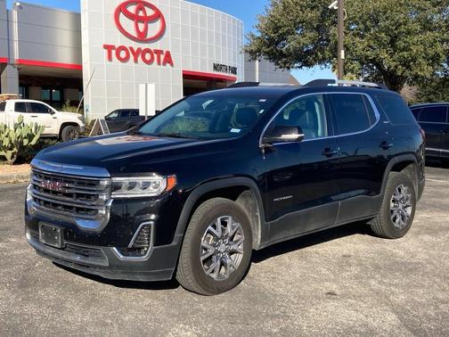 2023 GMC Acadia AWD SLT