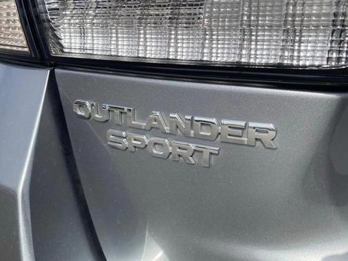 2024 Mitsubishi Outlander Sport SE