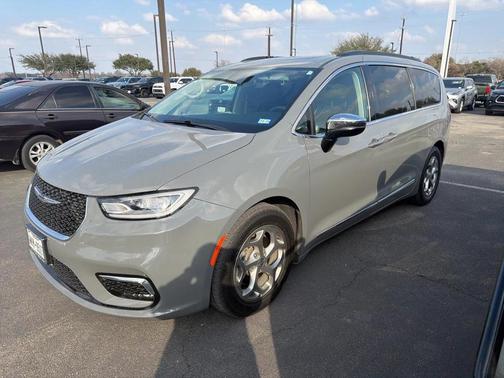 2023 Chrysler Pacifica Limited