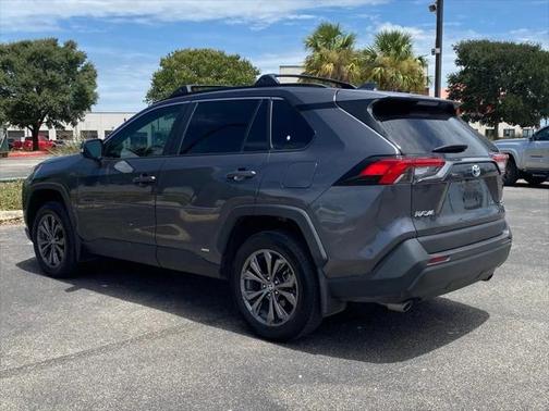 2023 Toyota RAV4 Hybrid XLE Premium
