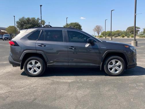 2021 Toyota RAV4 Hybrid LE