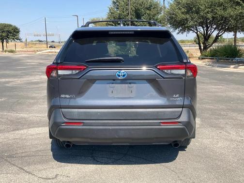 2021 Toyota RAV4 Hybrid LE