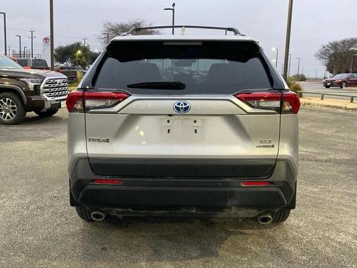 2023 Toyota RAV4 Hybrid XLE Premium