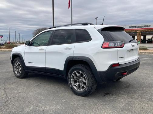 2022 Jeep Cherokee Trailhawk