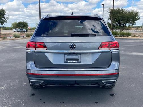2022 Volkswagen Atlas 2.0T SE w/Technology