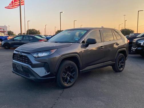2022 Toyota RAV4 LE