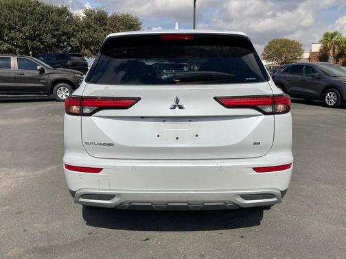 2024 Mitsubishi Outlander SE 2.5 S-AWC