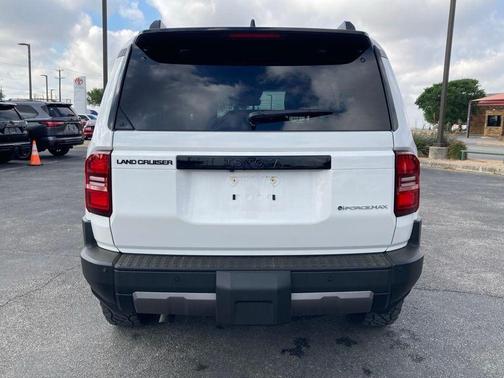 2025 Toyota Land Cruiser Base