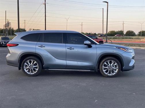 2023 Toyota Highlander Limited