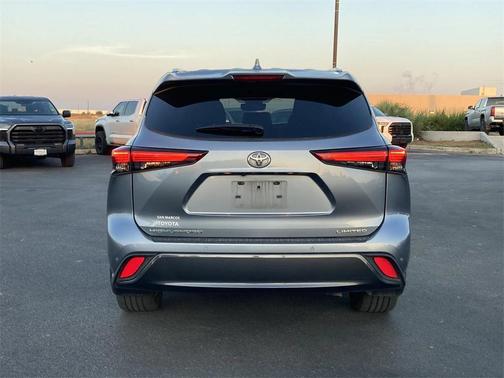 2023 Toyota Highlander Limited