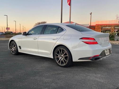 2025 Genesis G70 2.5T RWD