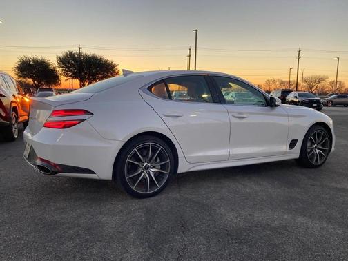 2025 Genesis G70 2.5T RWD