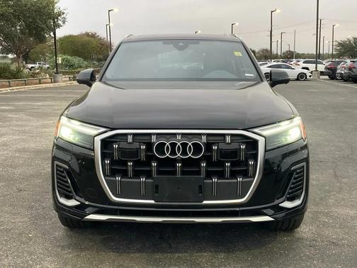 2025 Audi Q7 45 Premium