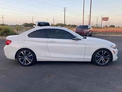 2016 BMW 228 228i