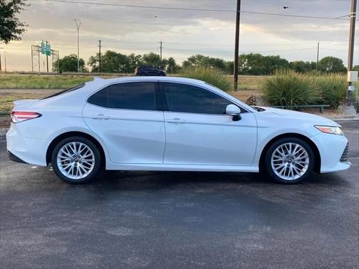 2019 Toyota Camry XLE