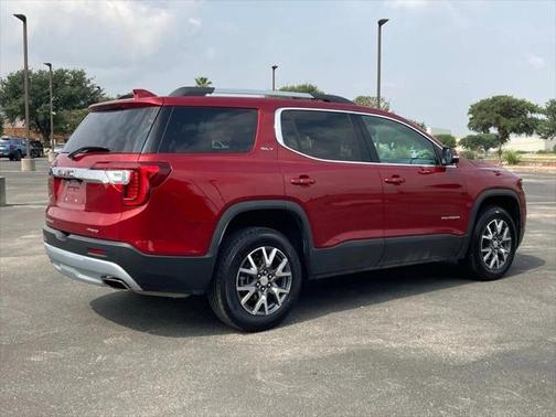 2023 GMC Acadia AWD SLT