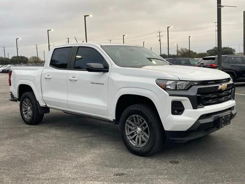 2024 Chevrolet Colorado LT